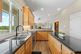 209 Overlook Ct, Georgetown, TX 78628 - Photo 15