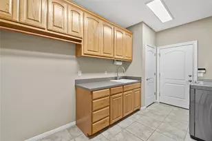 209 Overlook Ct, Georgetown, TX 78628 - Photo 29