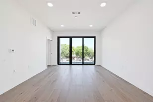 2209 S 1st St, Austin, TX 78704 - Photo 3