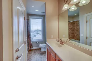 101 W Bank, Horseshoe Bay, TX 78657 - Photo 13