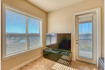 101 W Bank #27, Horseshoe Bay, TX 78657 - Photo 5