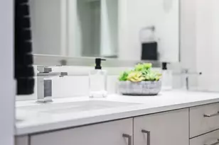 1501 E 4th St, Austin, TX 78702 - Photo 23