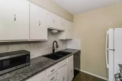 500 E Riverside Drive #135, Austin, TX 78704 - Photo 9