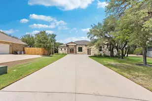 106 Double Cir, Burnet, TX 78611 - Photo 3