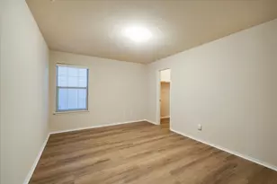 185 Hometown Pkwy, Kyle, TX 78640 - Photo 25