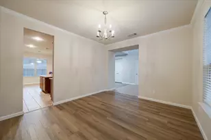 185 Hometown Pkwy, Kyle, TX 78640 - Photo 5