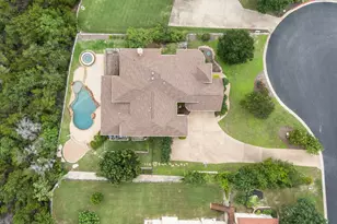 121 Burgess Ln, Austin, TX 78738 - Photo 3