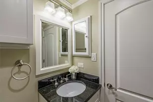 8810 Mountain Path Cir, Austin, TX 78759 - Photo 23