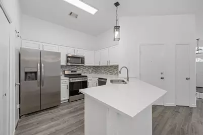 8112 Nairn Drive, Austin, TX 78749 - Photo 13