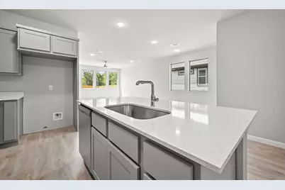 174 Hornet Street, Elgin, TX 78621 - Photo 7