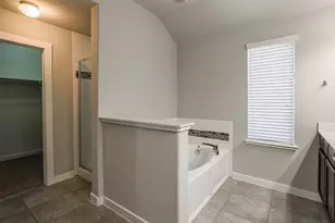 7108 Garnet Mill Ln, Austin, TX 78744 - Photo 17