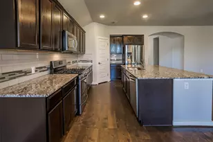 7108 Garnet Mill Ln, Austin, TX 78744 - Photo 9