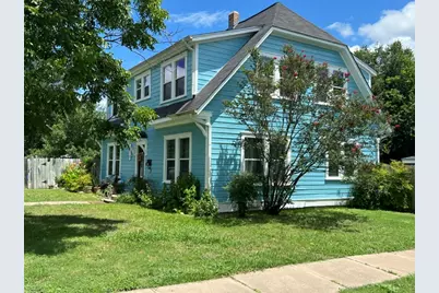 215 W 7th Street, Taylor, TX 76574 - Photo 3