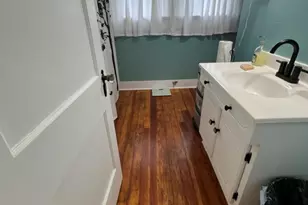 215 W 7th St, Taylor, TX 76574 - Photo 21