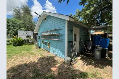 215 W 7th Street, Taylor, TX 76574 - Photo 35