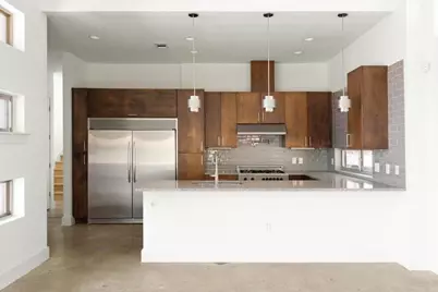 2501 E 9th Street, Austin, TX 78702 - Photo 7