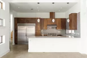 2501 E 9th St, Austin, TX 78702 - Photo 7