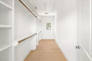 2501 E 9th St, Austin, TX 78702 - Photo 13