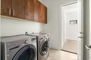 2501 E 9th St, Austin, TX 78702 - Photo 21