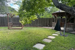 291 Brian Ln, Kyle, TX 78640 - Photo 5