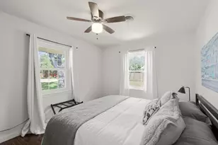 219 S Bluff St, Dripping Springs, TX 78620 - Photo 15