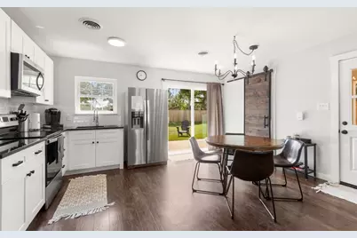 219 S Bluff Street, Dripping Springs, TX 78620 - Photo 9