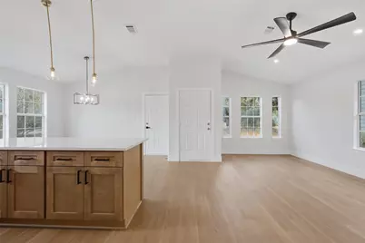 123 Hawea Lane, Bastrop, TX 78602 - Photo 5