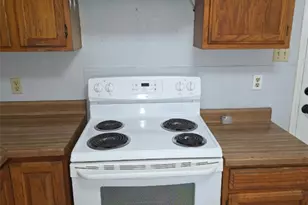 110 Cloverdale Ln, Georgetown, TX 78626 - Photo 11