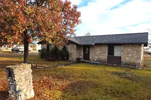 110 Cloverdale Ln, Georgetown, TX 78626 - Photo 1