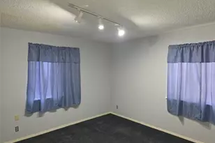 110 Cloverdale Ln, Georgetown, TX 78626 - Photo 5