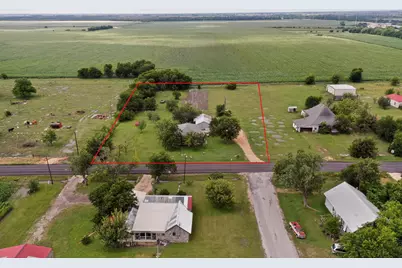 711 E Clark Street, Bartlett, TX 76511 - Photo 1