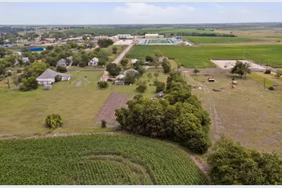 711 E Clark Street, Bartlett, TX 76511 - Photo 11