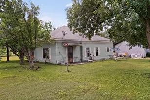 711 E Clark St, Bartlett, TX 76511 - Photo 17