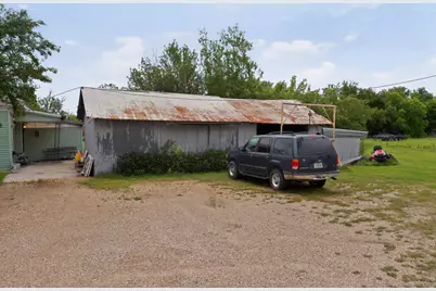 711 E Clark Street, Bartlett, TX 76511 - Photo 19