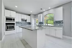 12609 Chittim Cir, Austin, TX 78732 - Photo 11