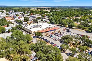 504 S Main St, Lockhart, TX 78644 - Photo 37