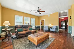 504 S Main St, Lockhart, TX 78644 - Photo 23