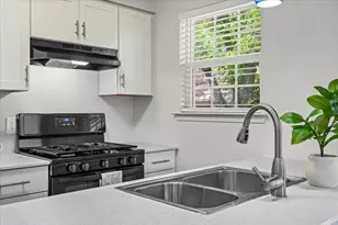 826 King Albert St, Austin, TX 78745 - Photo 17