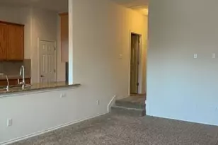 2105 Town Centre Dr, Round Rock, TX 78664 - Photo 13