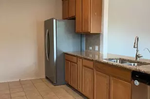 2105 Town Centre Dr, Round Rock, TX 78664 - Photo 11