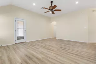 537 Bluehaw Dr, Georgetown, TX 78628 - Photo 15
