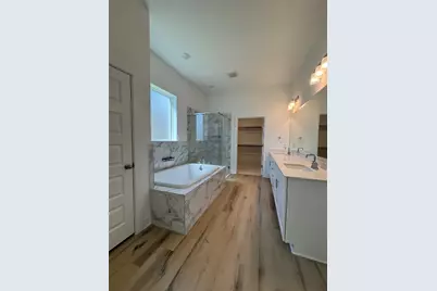 109 Monterey Oak Trail, Georgetown, TX 78628 - Photo 25