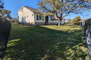 109 Monterey Oak Trl, Georgetown, TX 78628 - Photo 39