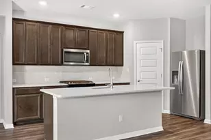 228 El Capitan Loop, Dripping Springs, TX 78620 - Photo 5