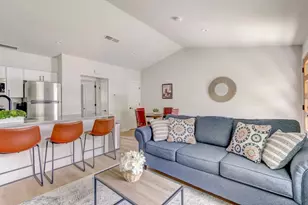 1205 Hollow Creek Dr, Austin, TX 78704 - Photo 3