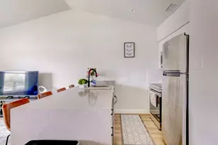 1205 Hollow Creek Dr, Austin, TX 78704 - Photo 7