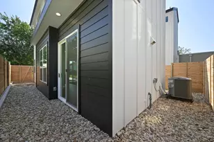 1407 Cedar Ave, Austin, TX 78702 - Photo 33