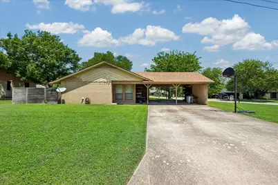 601 Meadowbrook Drive, Georgetown, TX 78628 - Photo 27