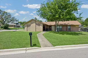 601 Meadowbrook Dr, Georgetown, TX 78628 - Photo 1