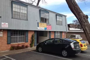 404 E 30th St, Austin, TX 78705 - Photo 1